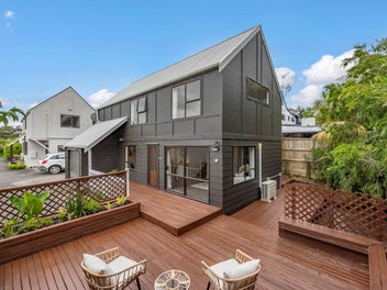 Parkside Living with Sun, Style & Convenience