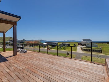 SUNRISE TO SUNSET - LUXURY COASTAL LIVING
