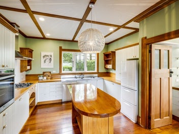 Distinguished Hill residence of scale and serenity