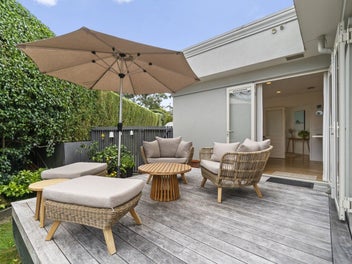 Art deco charm, modern ease