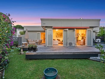 Twilight Open Home Wednesday 5:30pm-6pm