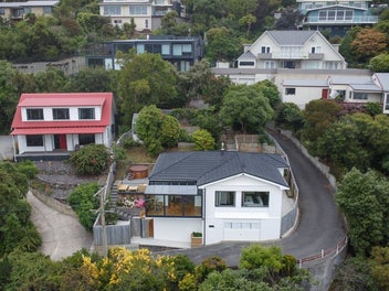 Harbour Views and Easy Entertaining