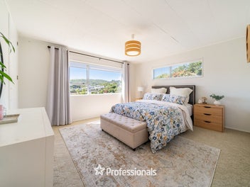 INCREDIBLE VALUE - OWNERS BOUGHT ELSEWHERE