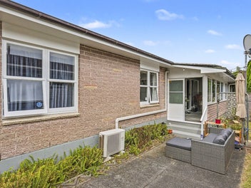 Best Value in Raumati Beach " BEO $555,000
