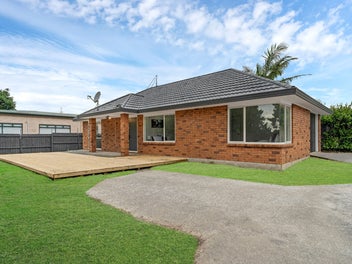 Tasteful Transformation, Privacy, Big Yard & Deck!
