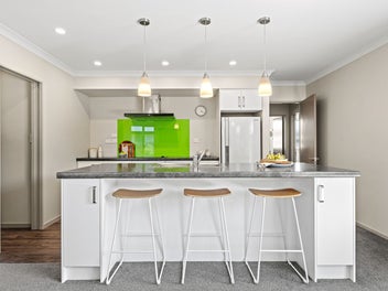 Space, Sun & Parkside Living