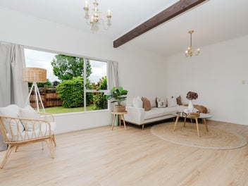 Owner is downsizing, needs a sale!!!