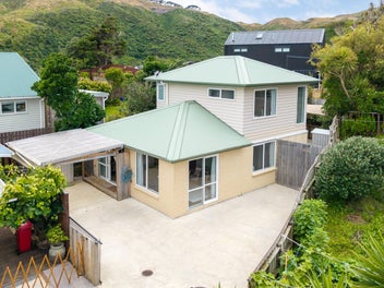 Sun-Soaked, Stylish & Secretly Spacious