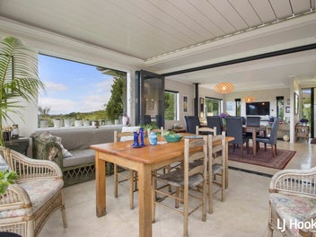 TRANQUIL LIVING IN THE HEIGHTS