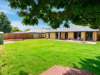 Leafy Rolleston Living - Space, Style & Location