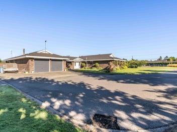 LARGE FAMILY HOME IN OTATARA