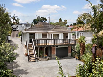 Holy Suntrap Batman! This One's a Ripper