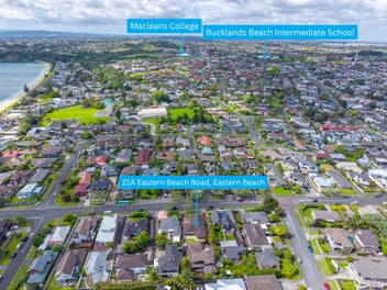 Single-Level Brick & Tile Gem in Macleans