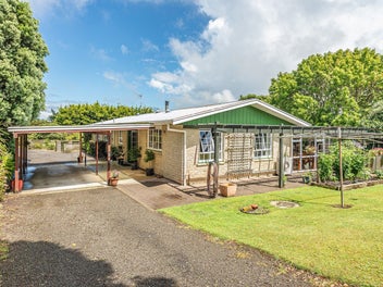 A rural retreat close to town