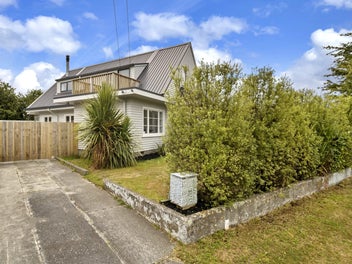 Huge Dream Family Home on a Budget