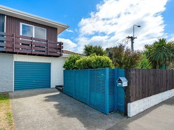 Affordable Entry in Prime Beach Location