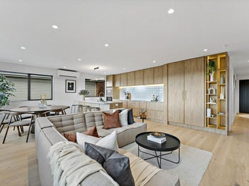 Brand New | Freestanding | Freehold