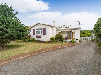 TIME TO SMILE AT LADYS MILE