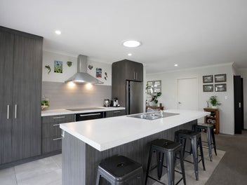 Quietly Set on Magnolia Close