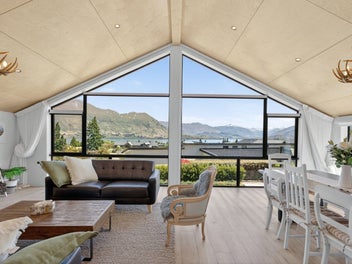 Expansive lake views and effortless style