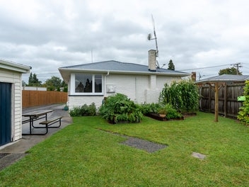 4 Car Garaging With Home