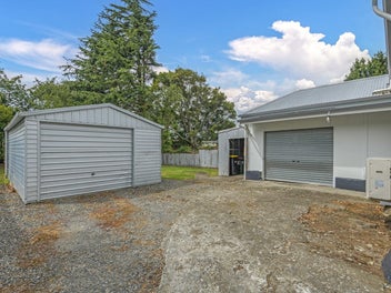 Modern with Yester Year - Opposite Harvard Park!