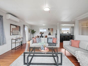 Big Home, Big Options - Close To Town