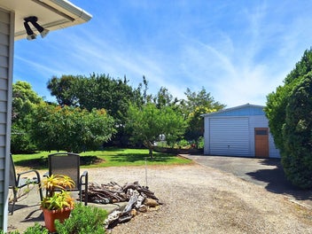 GOLDEN BAY GEM - URGENT SALE