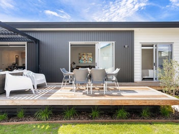 Flexible Beach Living | Whangamata