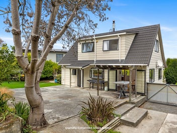 Space, Views & Versatility – 3 Bed + Sleepout
