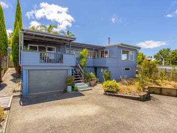A Home Full of Charm with Panoramic Views