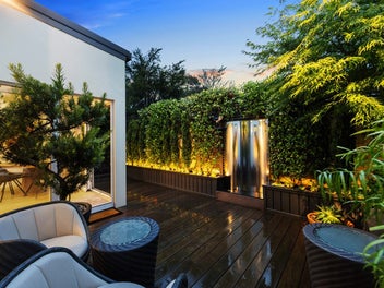 Fast to Love - Hard to Replace