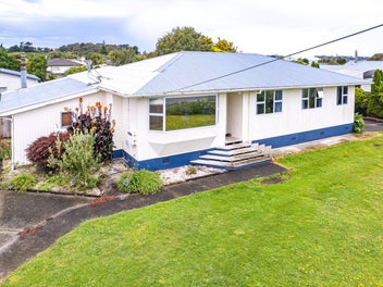 Spacious living in Springvale