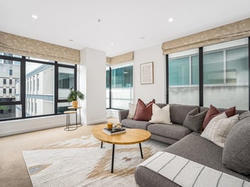 SPACIOUS APARTMENT WITH SUN, DECK & SECURE PARKING