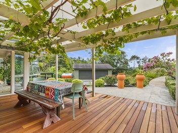 OPEN SUNDAY Sandspit Living, Perfected