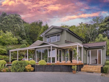 Sandspit Living, Perfected