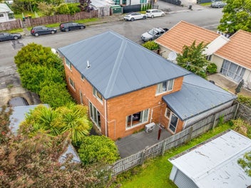 Easy-Care Freehold Home in a Prime Location