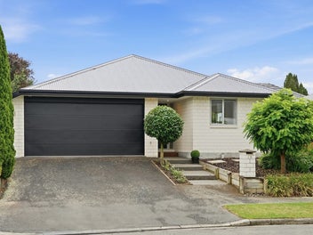 Sunny, Standalone Living in Sydenham