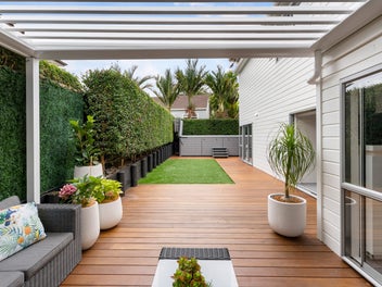 IF YOUR FAMILY WANTS IT, THIS HOME'S GOT IT!