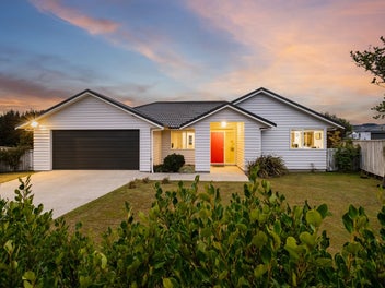 Big section with Single-Level Ease - BEO $995,000