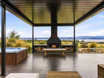 Executive Fit out- Panoramic Lake Taupo Views.