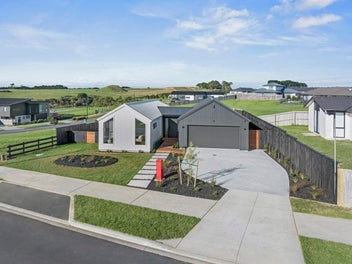 High-Spec show home for sale
