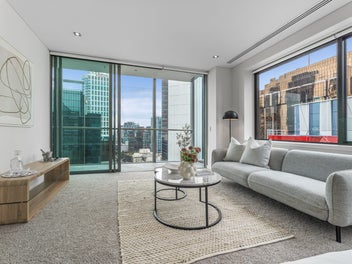 Spacious 5 star Living