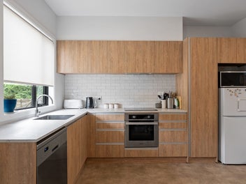 Move-In Ready - Modern, Bright & Low-Maintenance