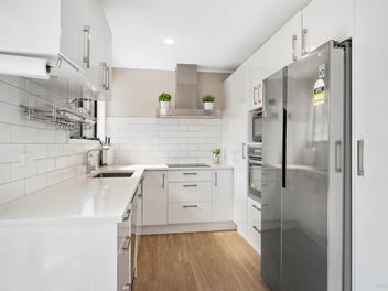 Very tidy 3 bedroom for Removal