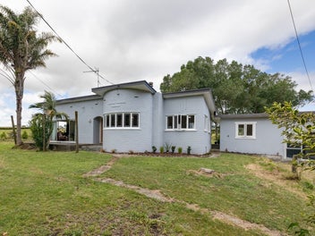 Rural convenience with regional connections nearby