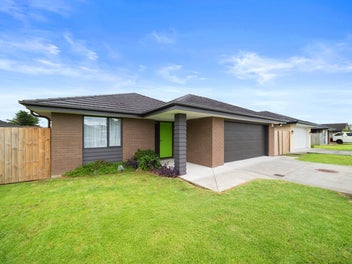 Sunny, Smart & Spacious Single Level