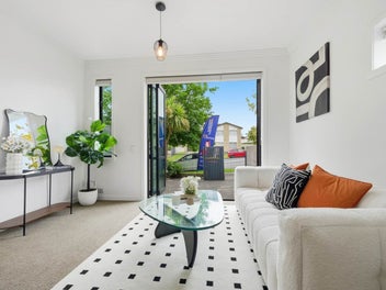 Space, Privacy and Location on a Prime Corner Site