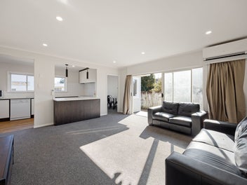 Strong Position, Solid Home!