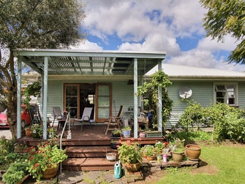 Magical Moerewa Meets the Market